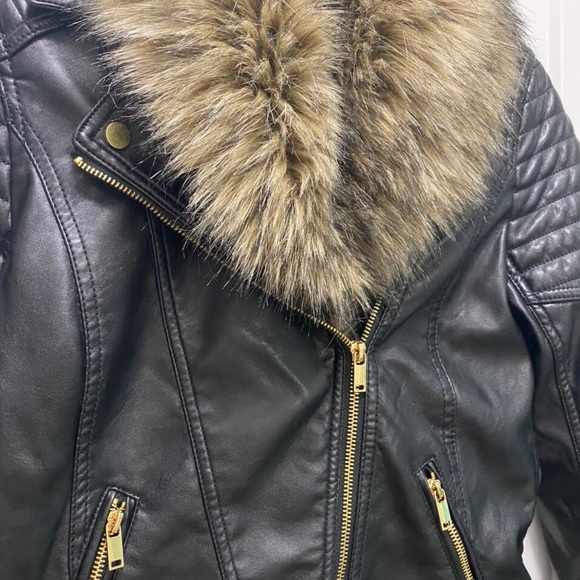 Moto Leather jacket with fur trim - Picture 2 of 3